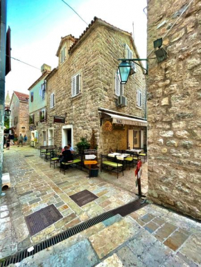 Отель Family Two bedroom House Old Town Budva  Будва